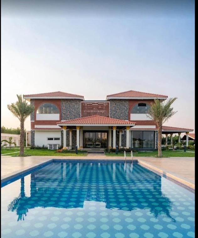Redhomex Cove Castle Villa Haydarabad Dış mekan fotoğraf