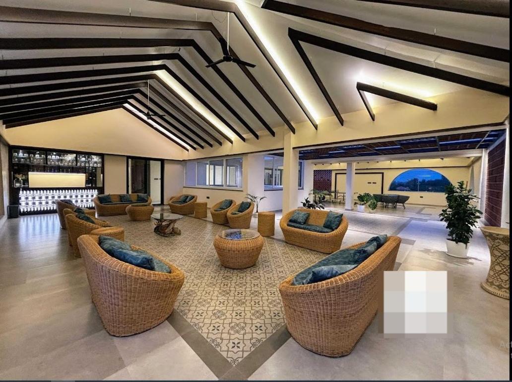 Redhomex Cove Castle Villa Haydarabad Dış mekan fotoğraf